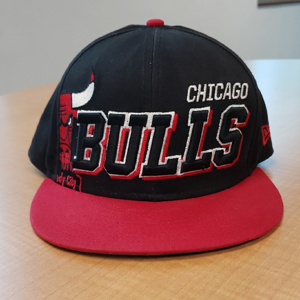 New Era Chicago Bulls Snapback Black Cap - Picture 1 of 9